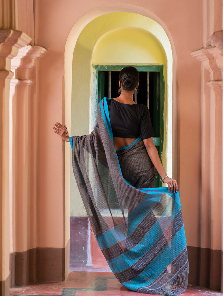 Ethnic Elegance. Handwoven Pateda Aanchu Saree - Kurunji