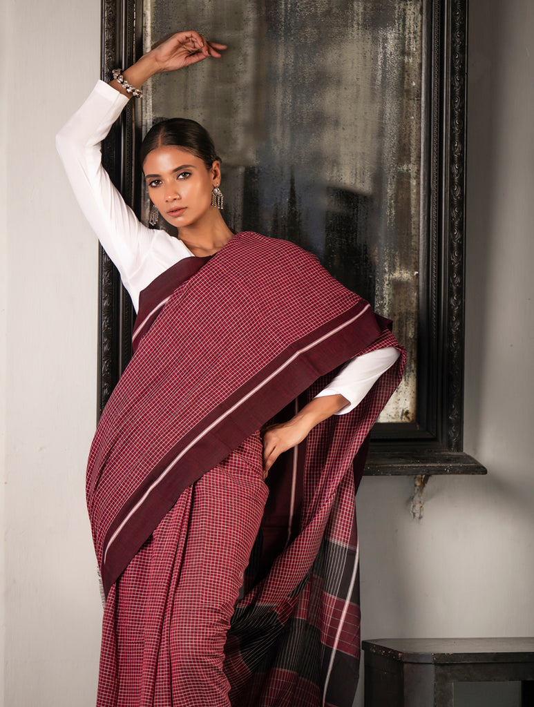 Ethnic Elegance. Handwoven Pateda Aanchu Saree - Semmani