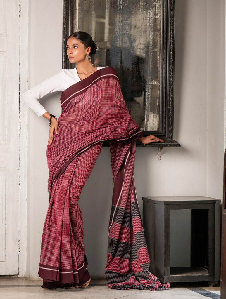 Ethnic Elegance. Handwoven Pateda Aanchu Saree - Semmani