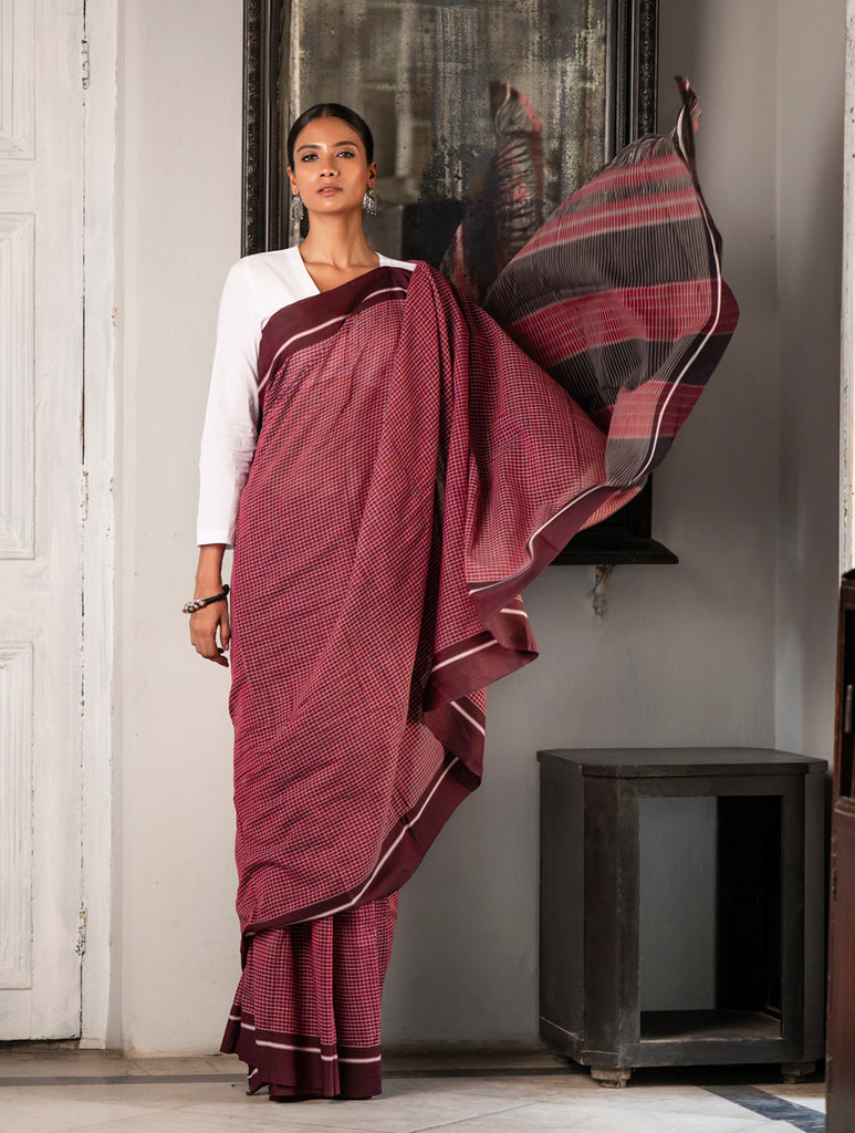 Ethnic Elegance. Handwoven Pateda Aanchu Saree - Semmani