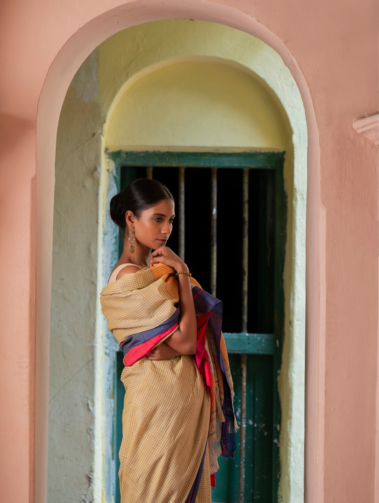 Ethnic Elegance. Handwoven Pateda Aanchu Saree - ThenMazhai