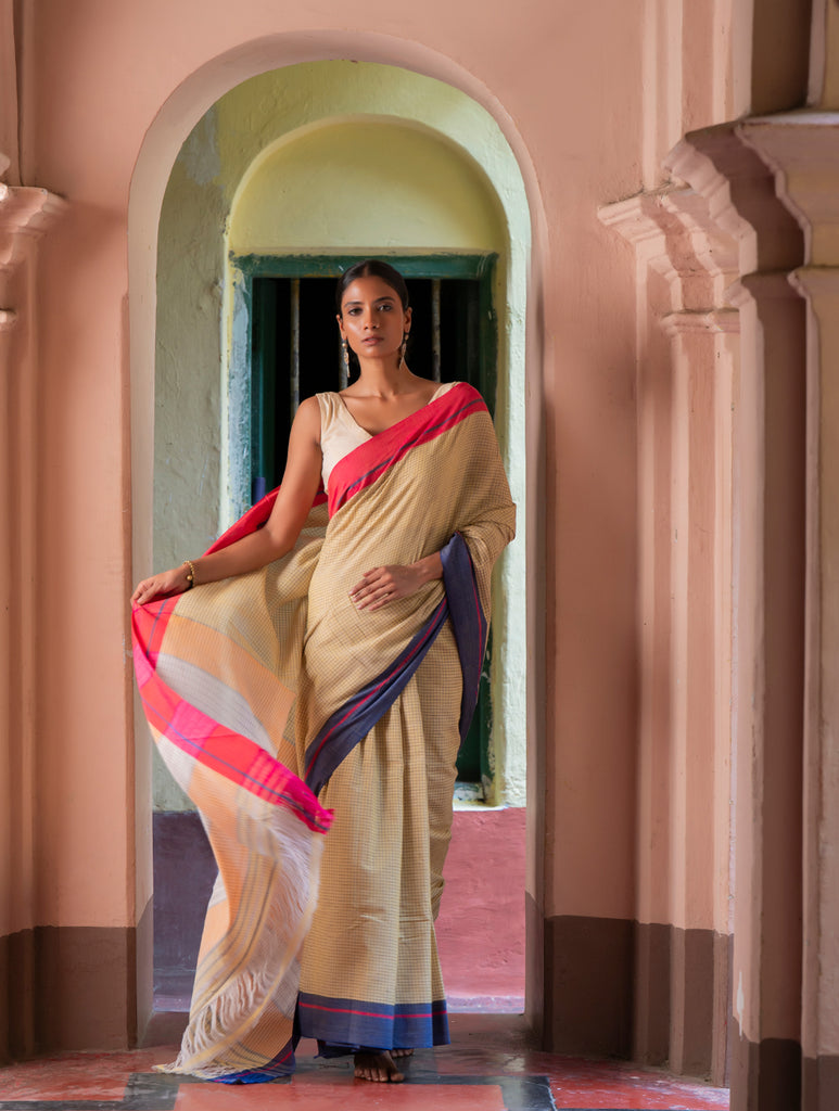 Ethnic Elegance. Handwoven Pateda Aanchu Saree - ThenMazhai