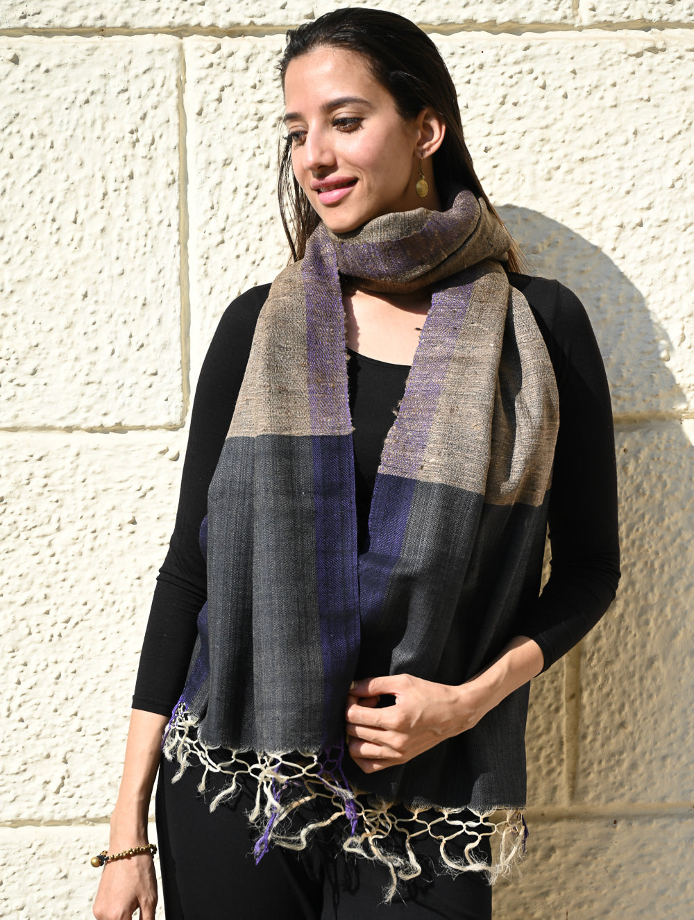 Load image into Gallery viewer, Exclusive Bhagalpur Tussar Silk Stole - Black Sea