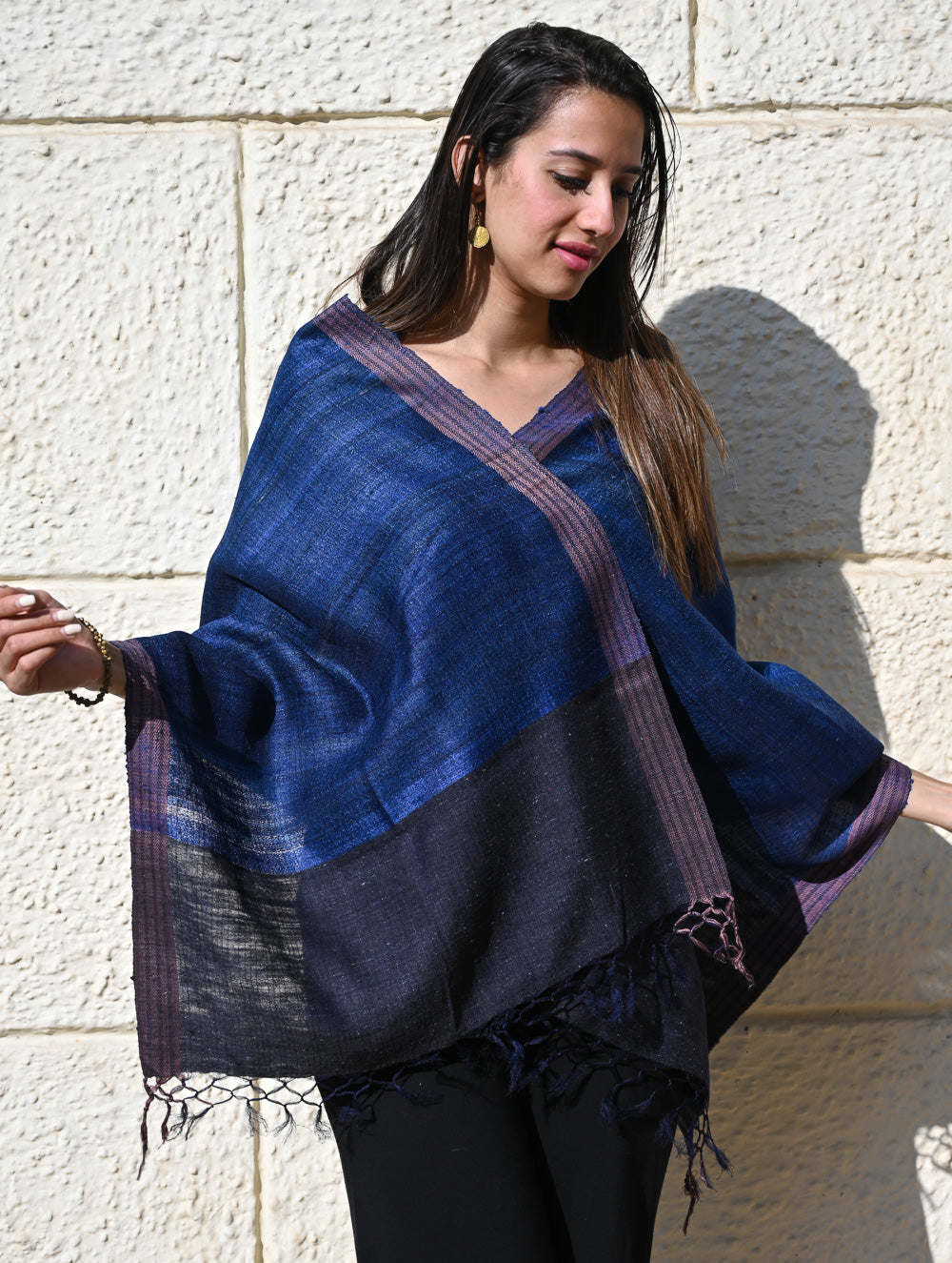 Load image into Gallery viewer, Exclusive Bhagalpur Tussar Silk Stole - Blue Hour