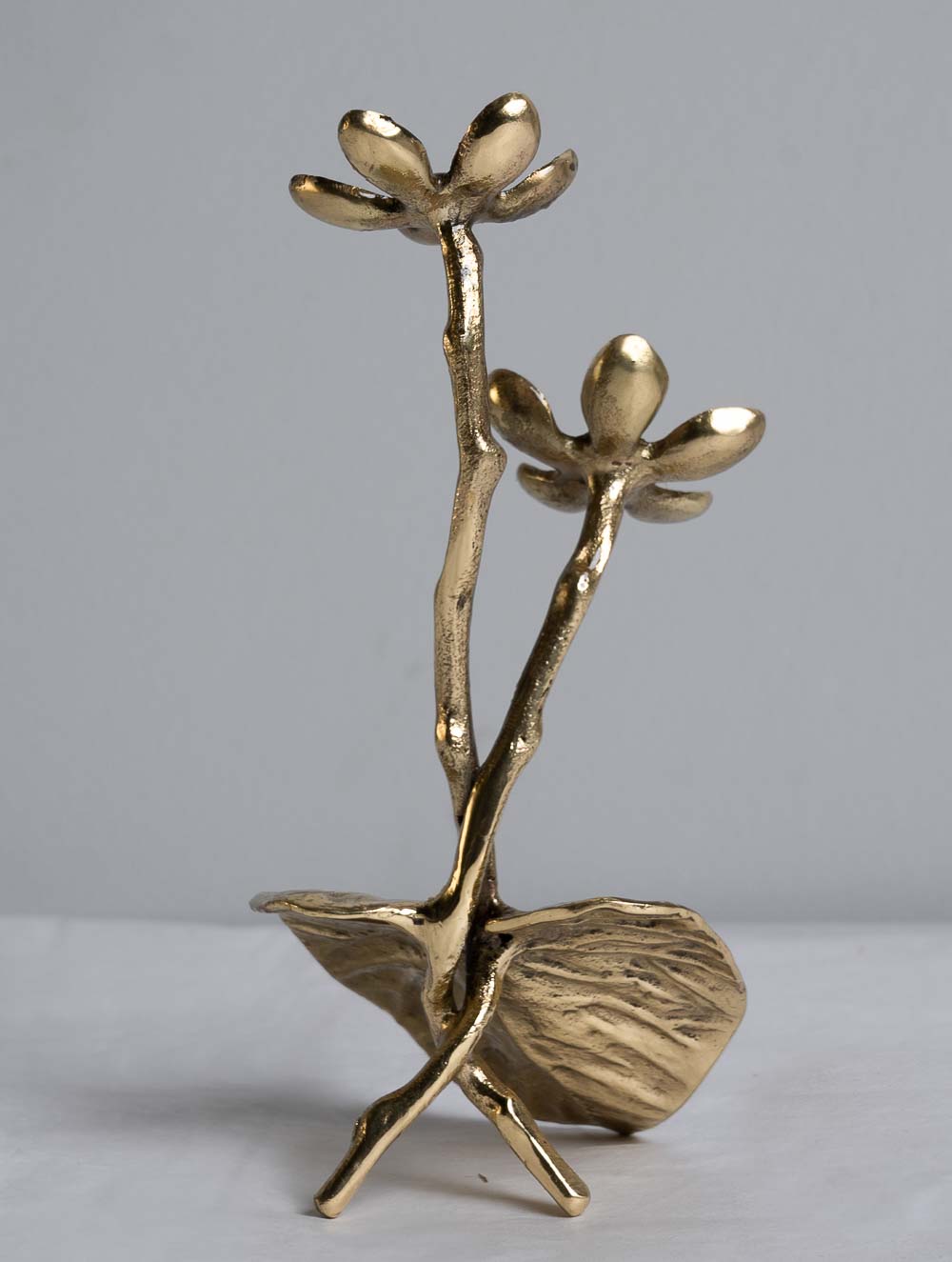 Load image into Gallery viewer, Exclusive Brass Curio - Flowers &amp; Leaves