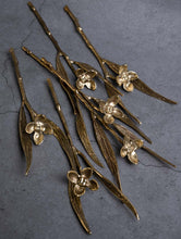 Load image into Gallery viewer, Exclusive Brass Flower Sticks Curio - (Set of 6)