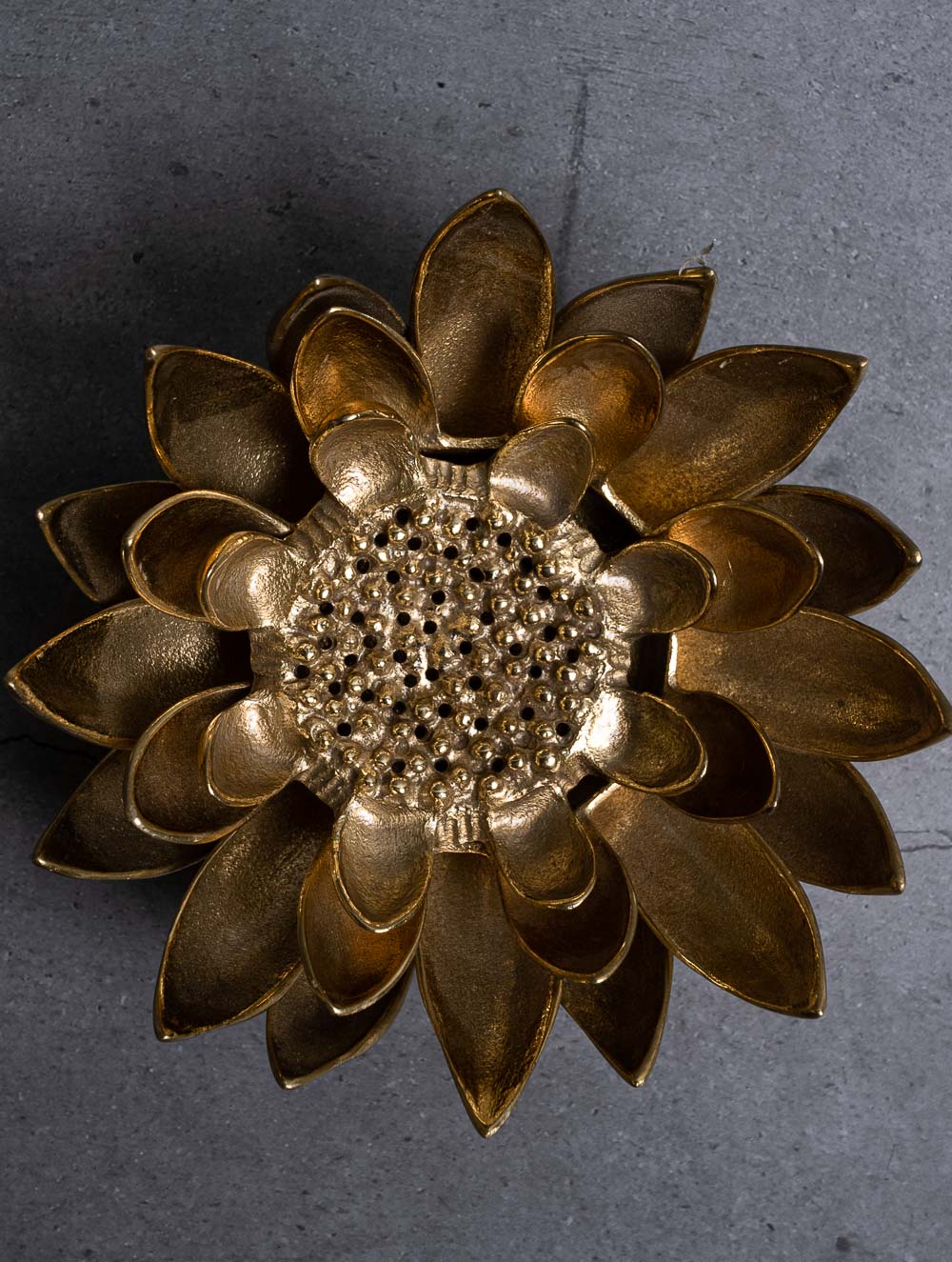 Exclusive Brass Tealight & Incense Holder - Waterlily 