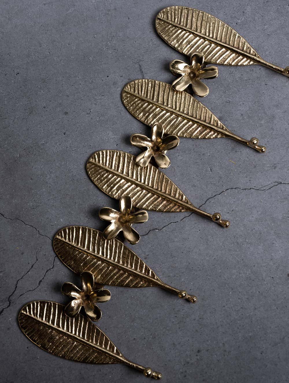 Exclusive Brass Wall Hanger - Champa 