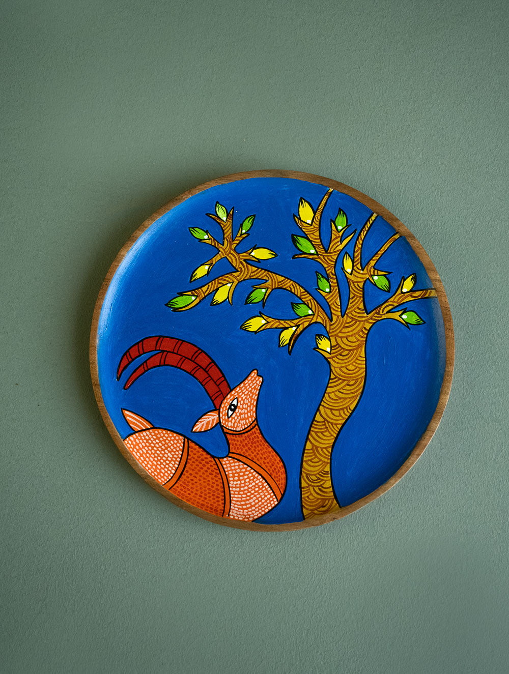 Load image into Gallery viewer, Exclusive Gond Art Wooden Wall Plate / Table Curio - Royal Deer 