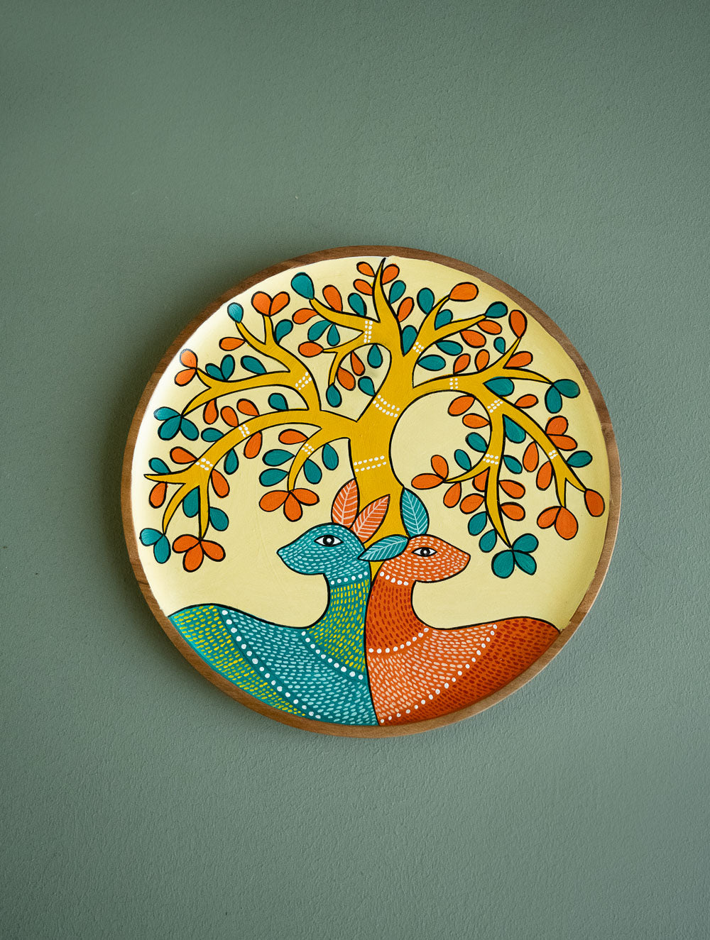 Load image into Gallery viewer, Exclusive Gond Art Wooden Wall Plate / Table Curio - The Cream Deer 