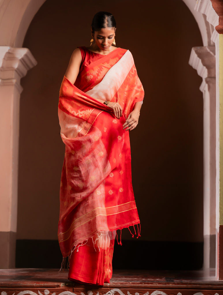 Exclusive Handwoven Bengal Linen Jamdani Saree - Vaarija