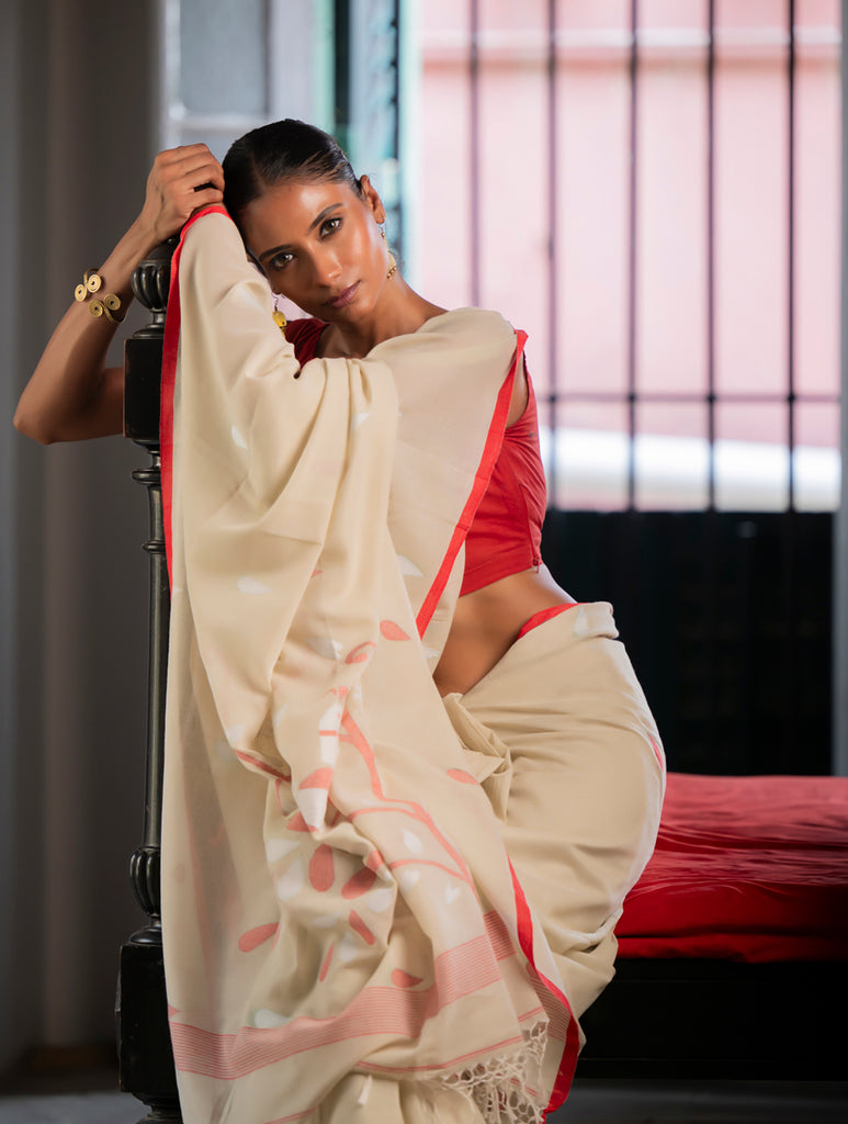 Exclusive Soft Handwoven Bengal Cotton Jamdani Saree - Charuneer