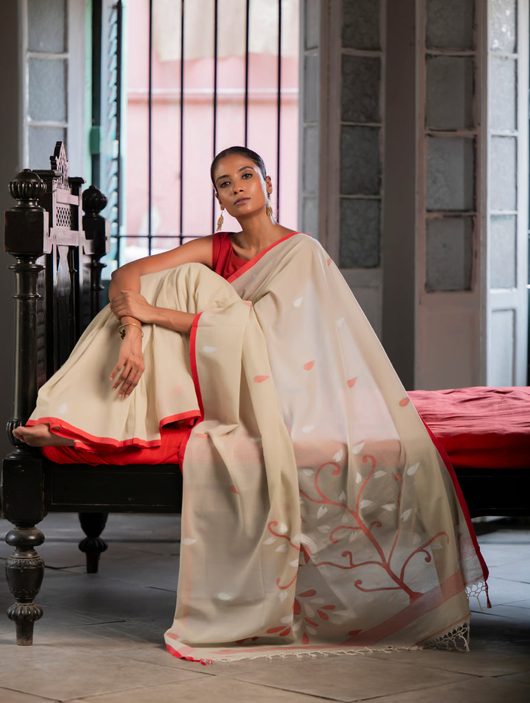 Exclusive Soft Handwoven Bengal Cotton Jamdani Saree - Charuneer