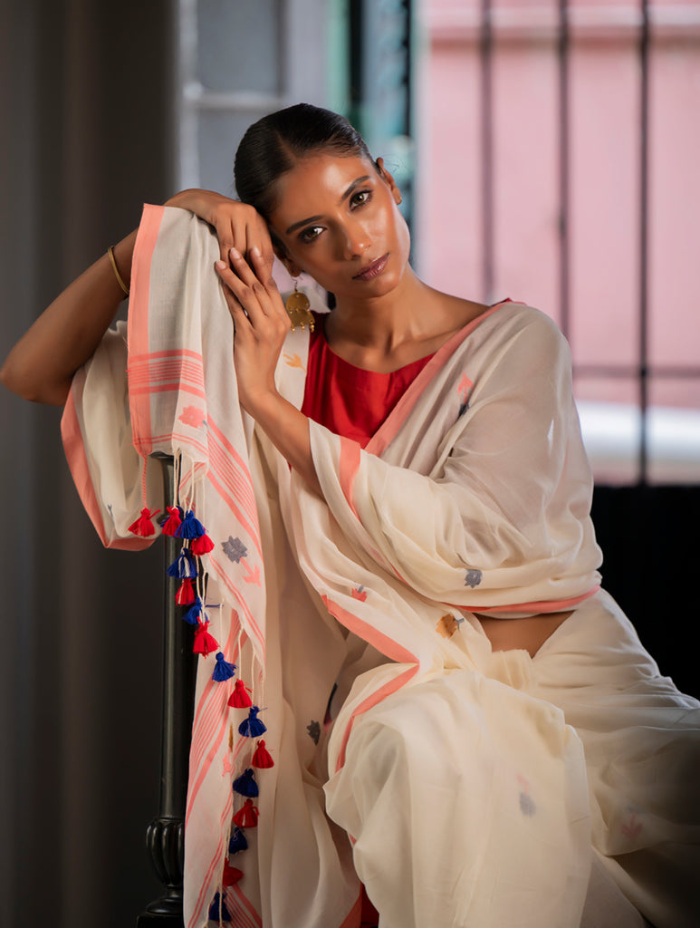 Exclusive Soft Handwoven Bengal Cotton Jamdani Saree - Cream Elegance 