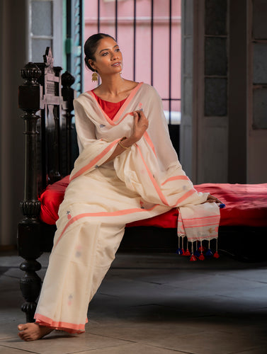 Exclusive Soft Handwoven Bengal Cotton Jamdani Saree - Cream Elegance 