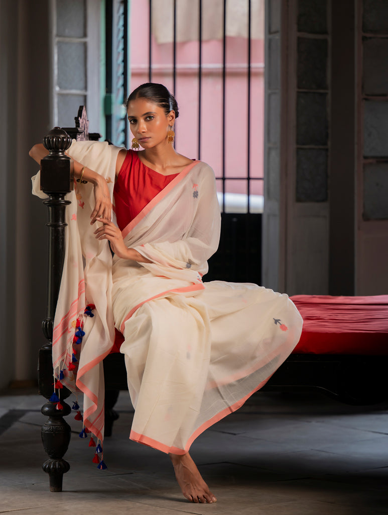 Exclusive Soft Handwoven Bengal Cotton Jamdani Saree - Cream Elegance 