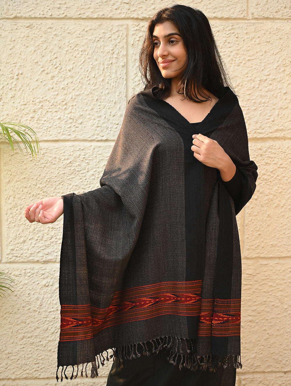 Load image into Gallery viewer, Exclusive Soft Himachal Wool Stole with Woven Border - Charcoal Cascade