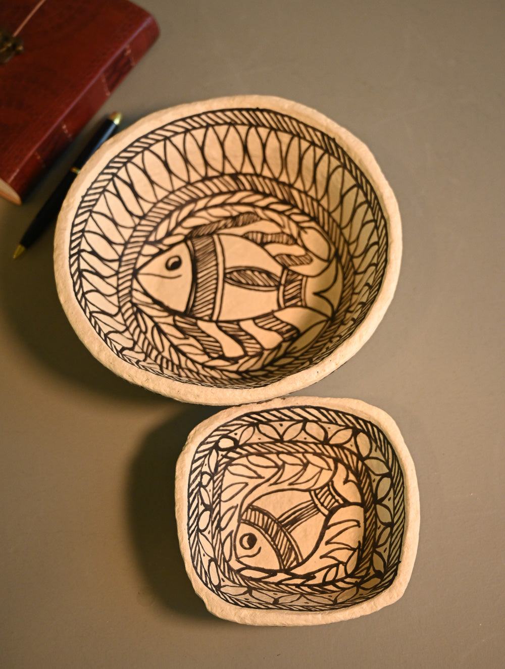 Hand Rendered Madhubani Papier Mache Organiser Trays - Piscine Pond (Set of Two) 