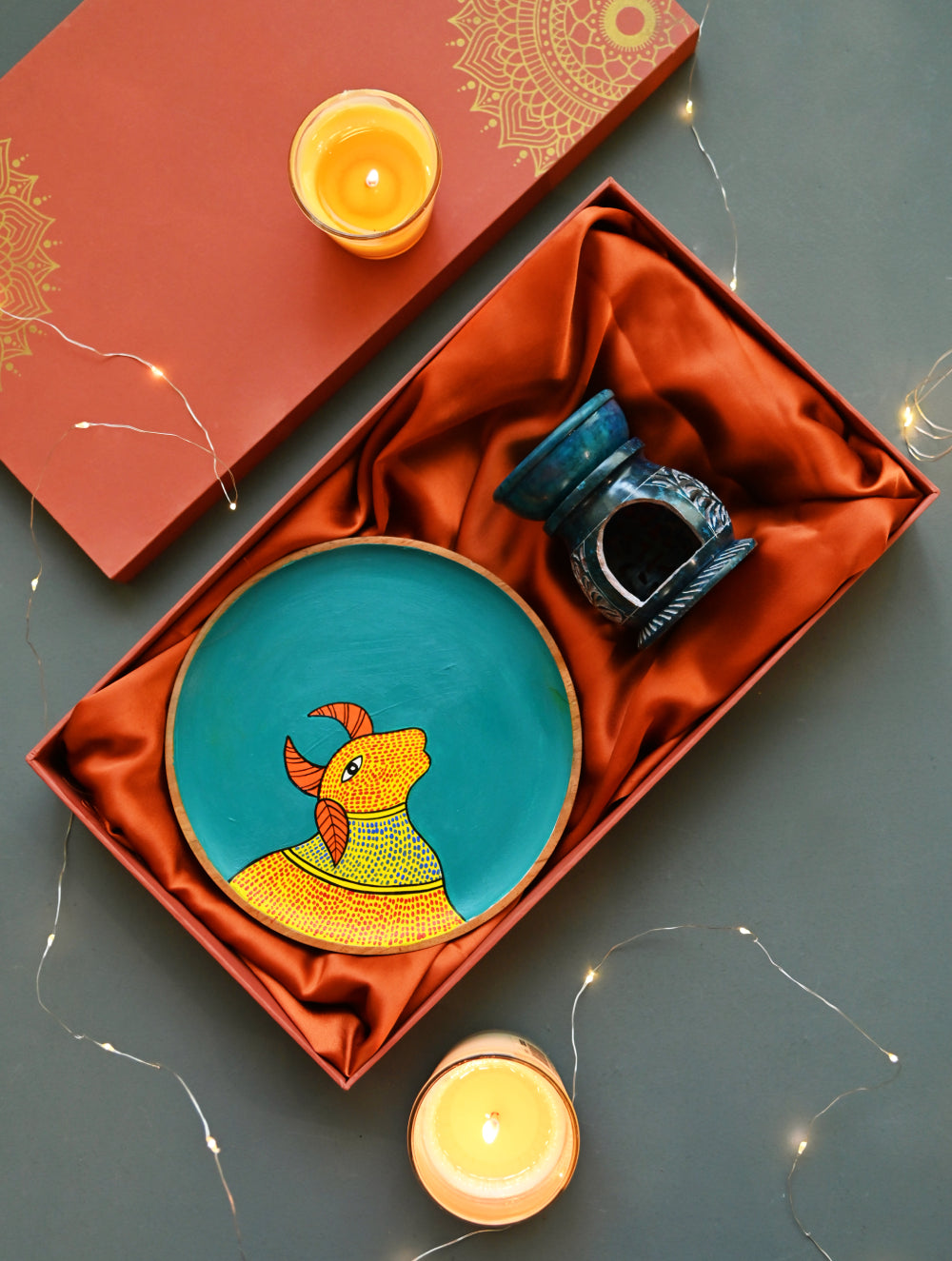 The India Craft House Heritage Gift Hamper - Folk & Fragrance