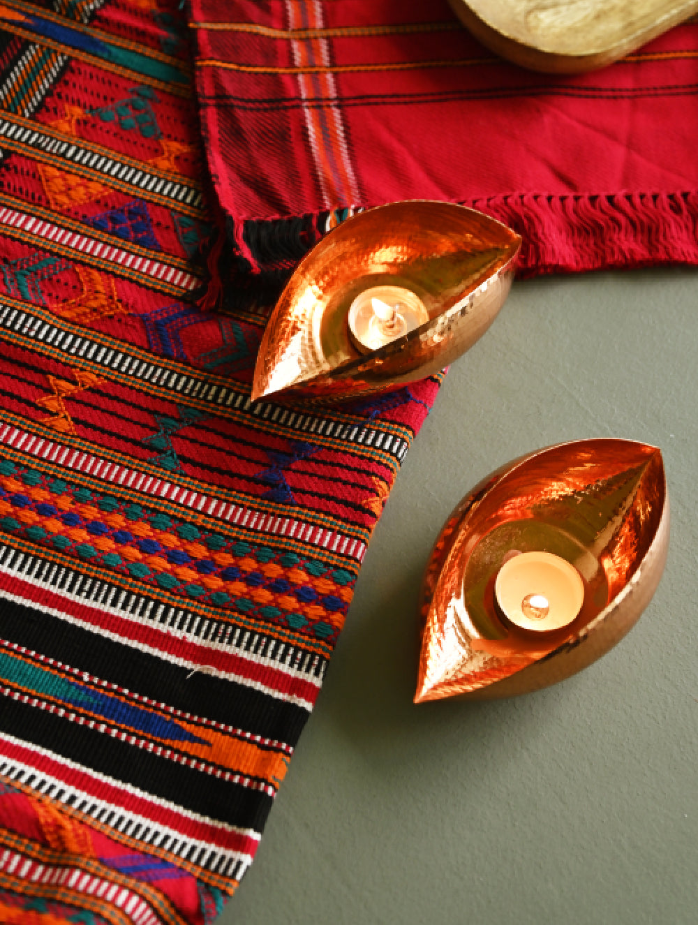 The India Craft House Heritage Gift Hamper - Loom & Light