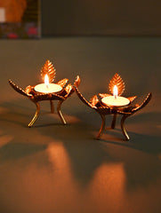 The India Craft House Heritage Gift Hamper - Rose Leaves & Light