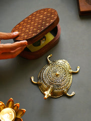 The India Craft House Heritage Gift Hamper - Dhokra and Tarakashi Abstract