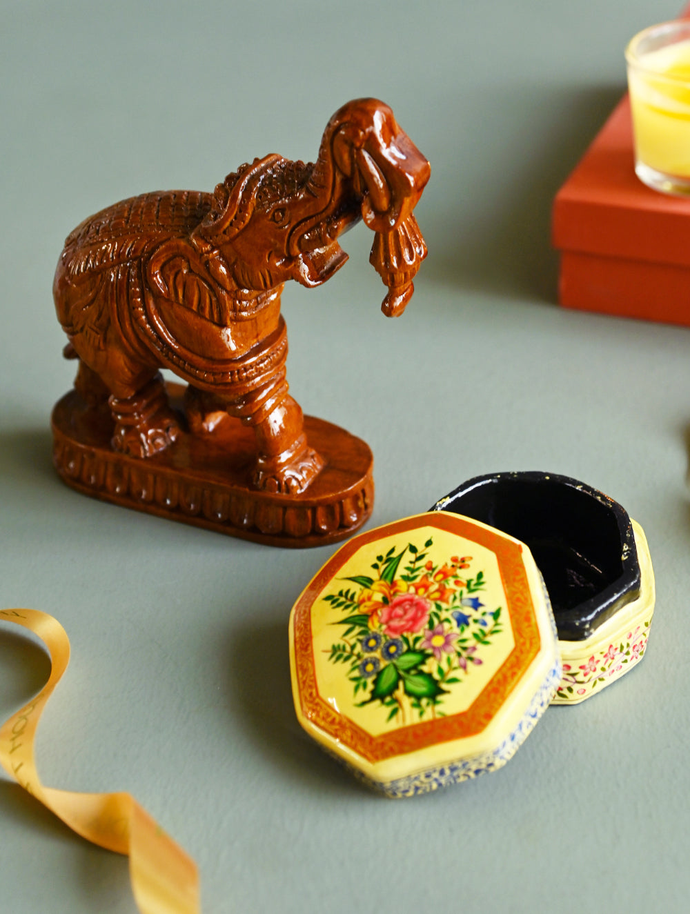 The India Craft House Heritage Gift Hamper - Elephant & Kashmir