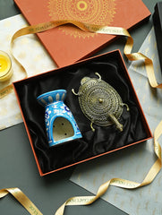 The India Craft House Heritage Gift Hamper - Tortoise & Blue Pottery