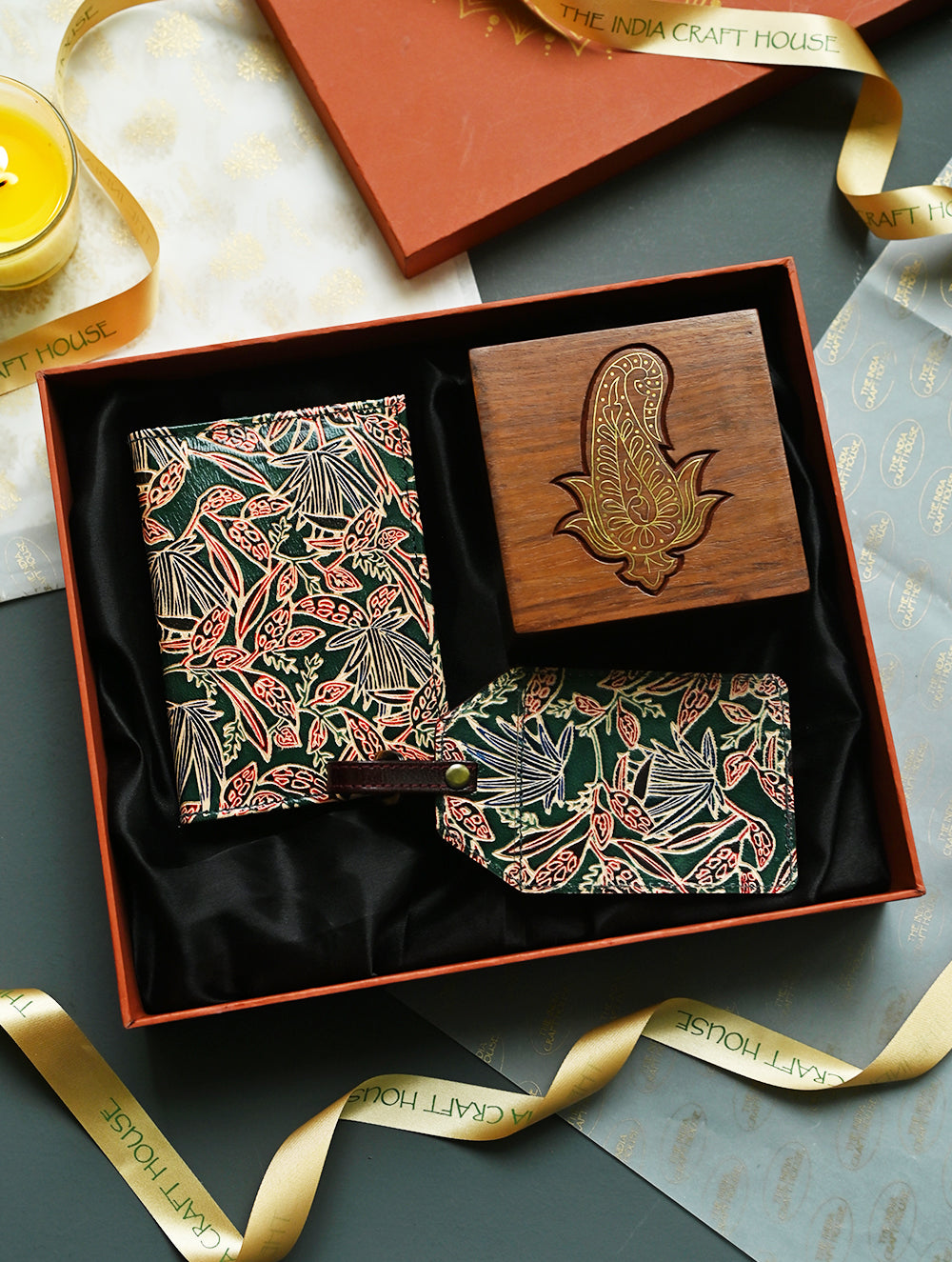 The India Craft House Heritage Gift Hamper - Tarakashi Travel Edit