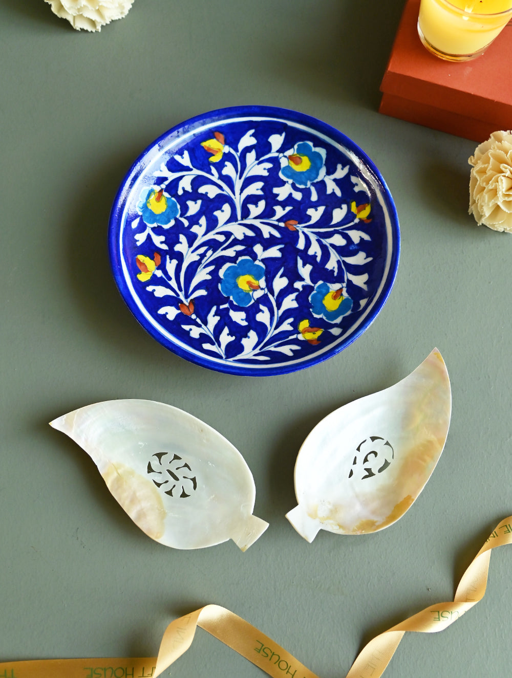 The India Craft House Heritage Gift Hamper - Blue Pottery & Shell Craft