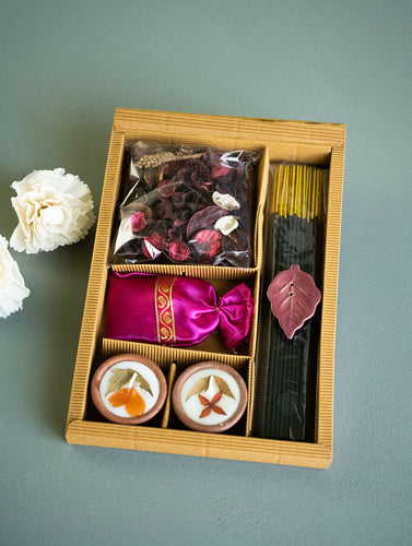 Hand Crafted Aromatic Puducherry Gift Set (Set of 5 items), Rose