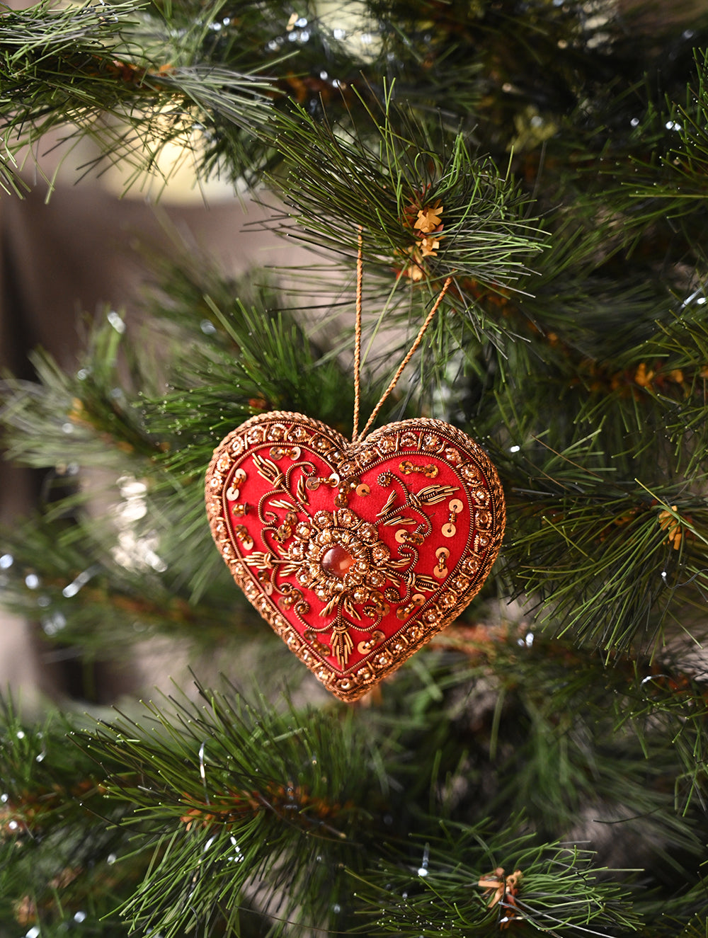 Load image into Gallery viewer, Hand Embroidered Zardozi Xmas Decorations - Red Antique Hearts (Set of 2)