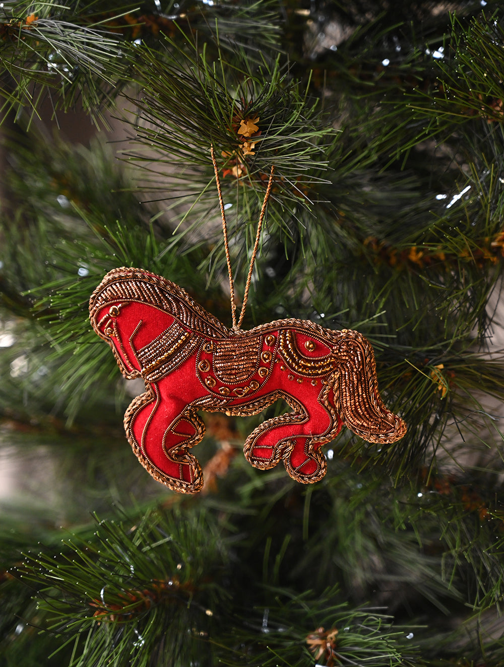 Load image into Gallery viewer, Hand Embroidered Zardozi Xmas Decorations - Red Antique Horses (Set of 2)