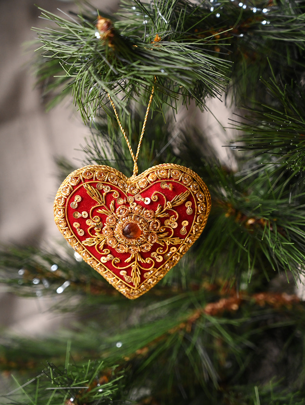 Load image into Gallery viewer, Hand Embroidered Zardozi Xmas Decorations - Red &amp; Gold Hearts (Set of 2)