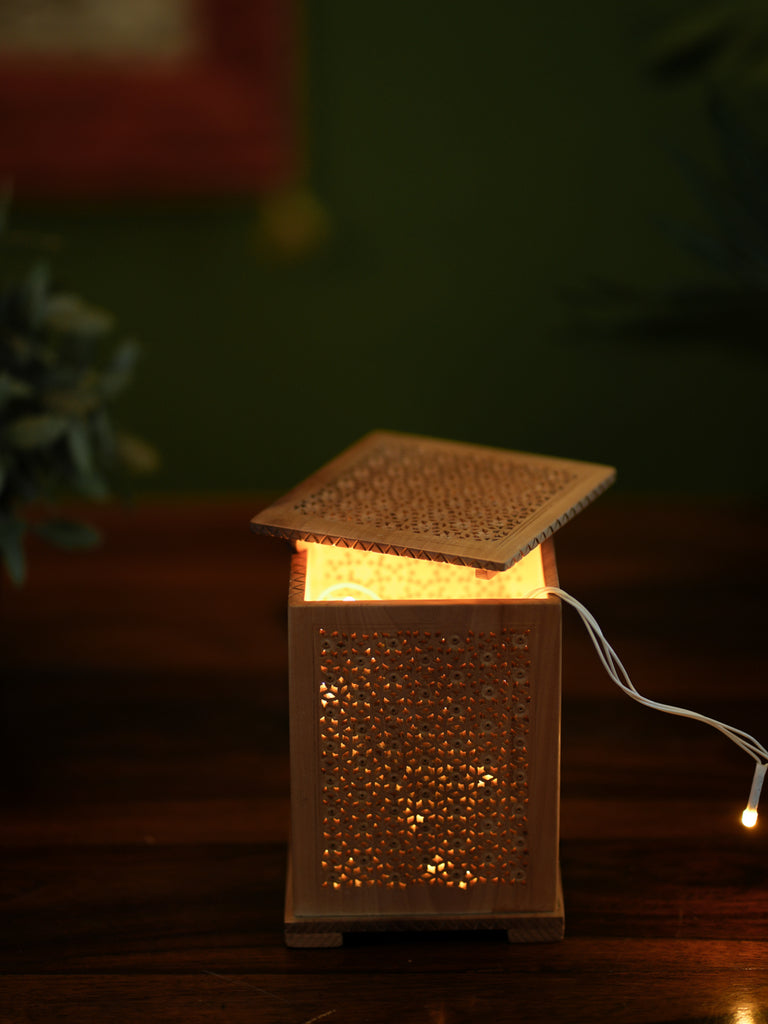 Handcrafted Jaaliwork Wooden Lamp (Medium)