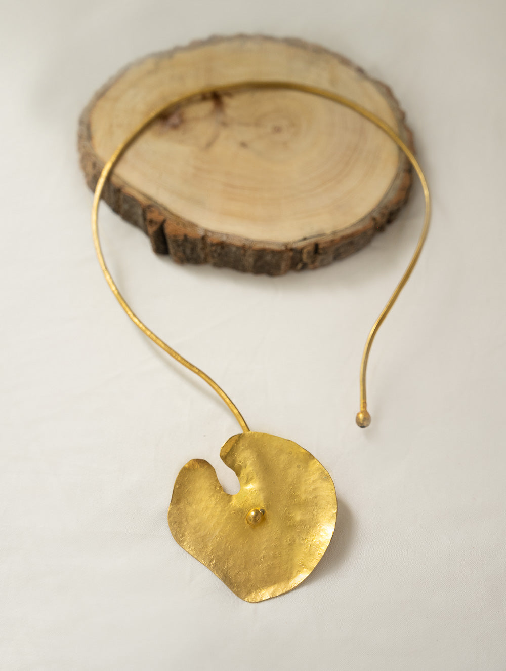 Load image into Gallery viewer, Handcrafted Brass Jewelry Set - Lily Strand (Set of Two)