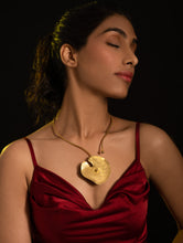 Load image into Gallery viewer, Handcrafted Brass Jewelry Set - Lily Strand (Set of Two)