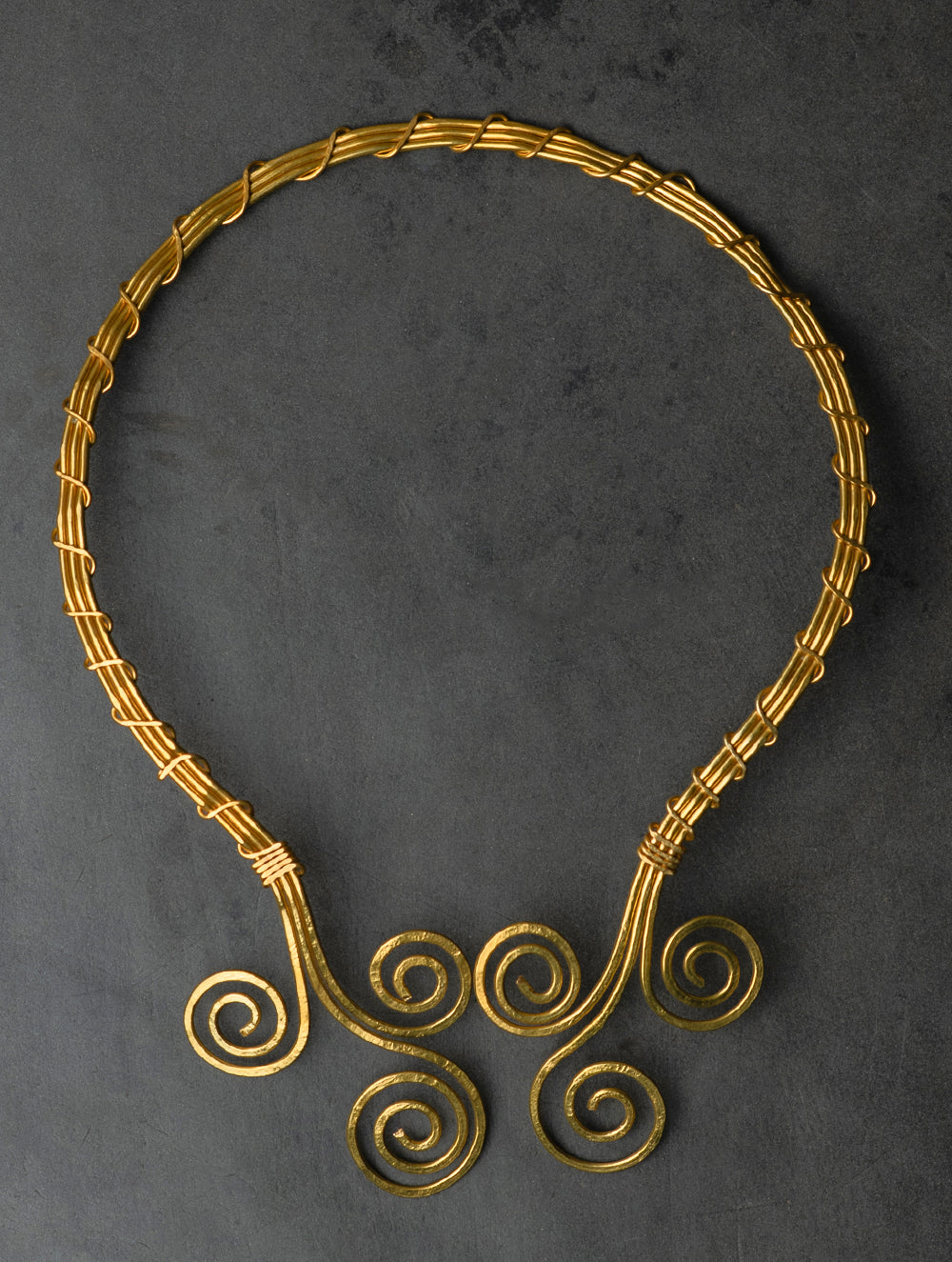 Handcrafted Brass Neckpiece - Vrittamala 