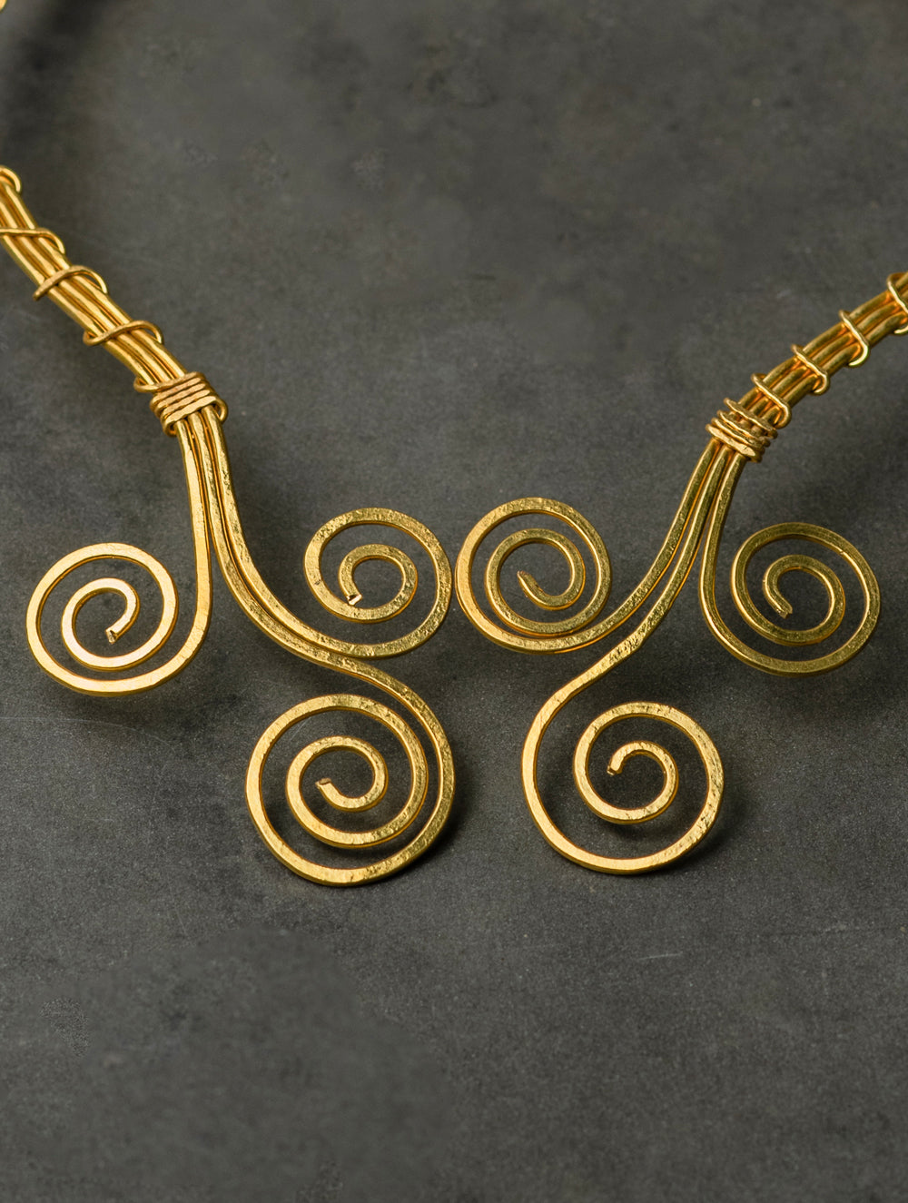Handcrafted Brass Neckpiece - Vrittamala 