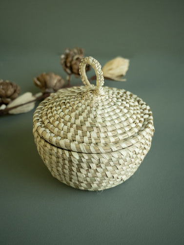 Handcrafted Cheend Kasa Round Utility Basket With Lid