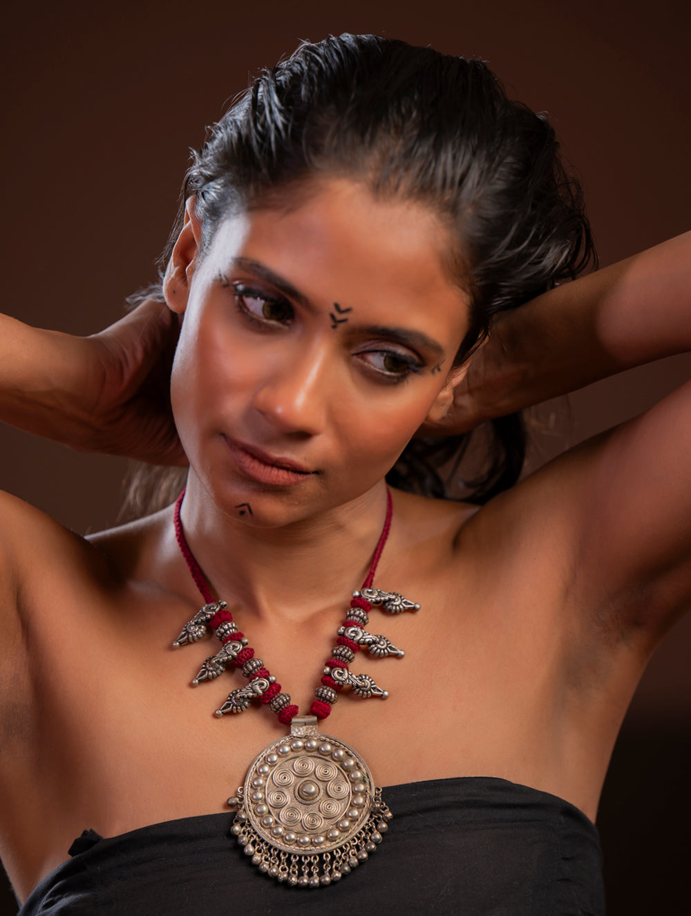 Load image into Gallery viewer, Handcrafted Lambani Tribal Craft Jewellery - Vrutta Mandala