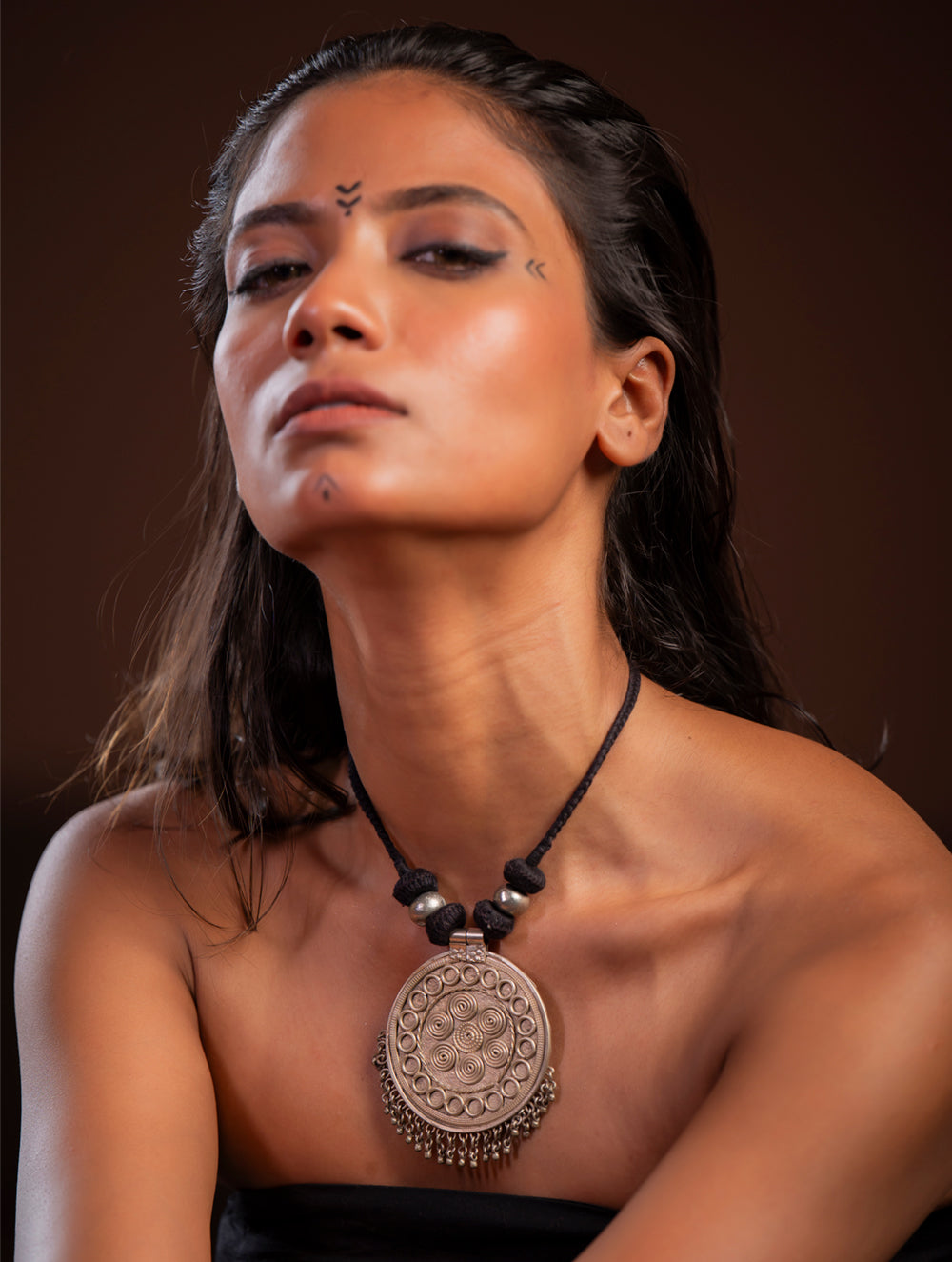 Load image into Gallery viewer, Handcrafted Lambani Tribal Craft Jewellery - Vrutta Tara