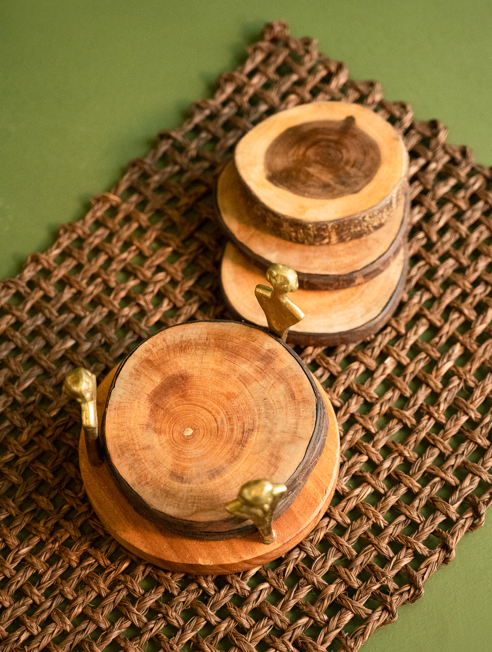 Load image into Gallery viewer, Handcrafted Wood &amp; Dhokra Coaster Set (Set of 6)