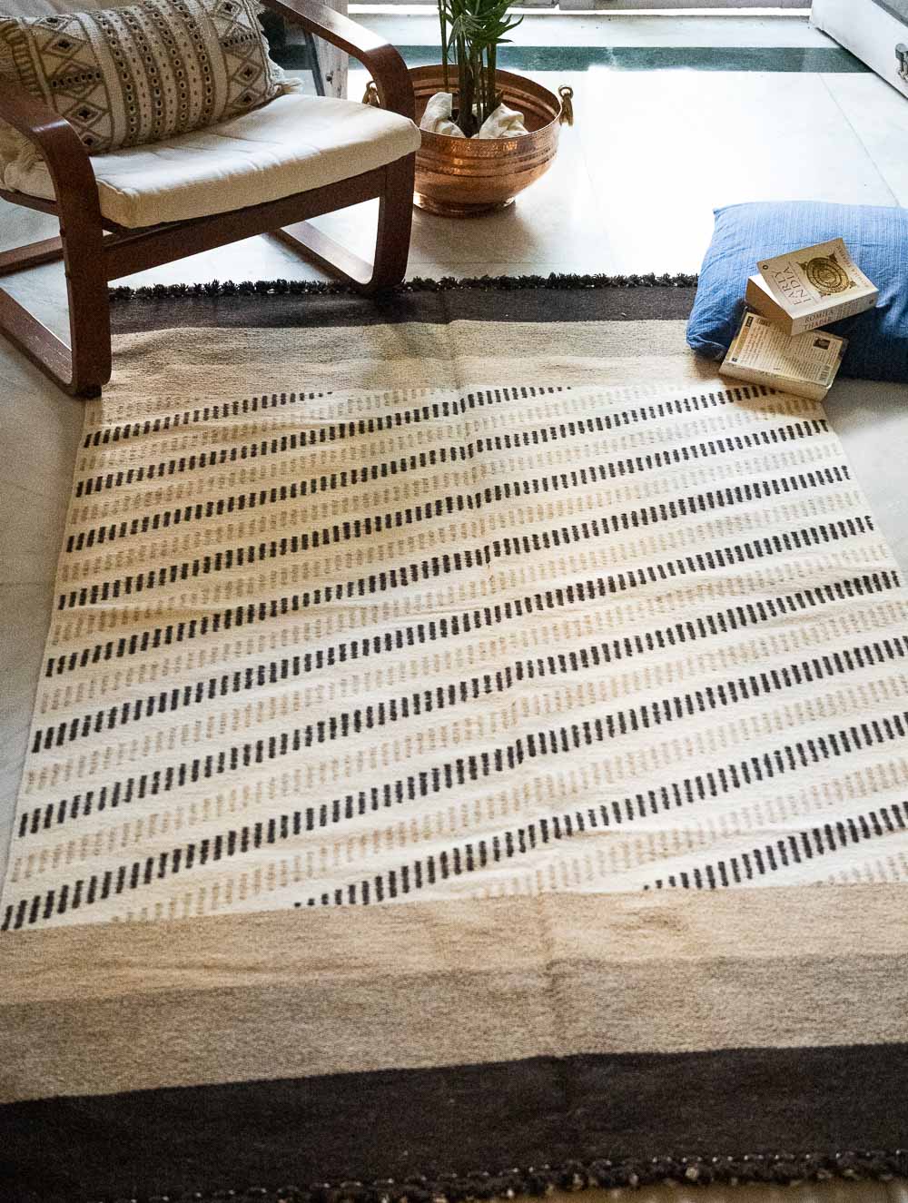 Handwoven Jawaja Rug - Beige Stripes (6ft x 4ft)