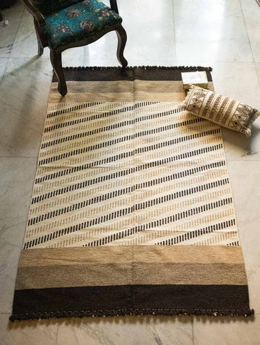 Handwoven Jawaja Rug - Beige Stripes (6ft x 4ft)