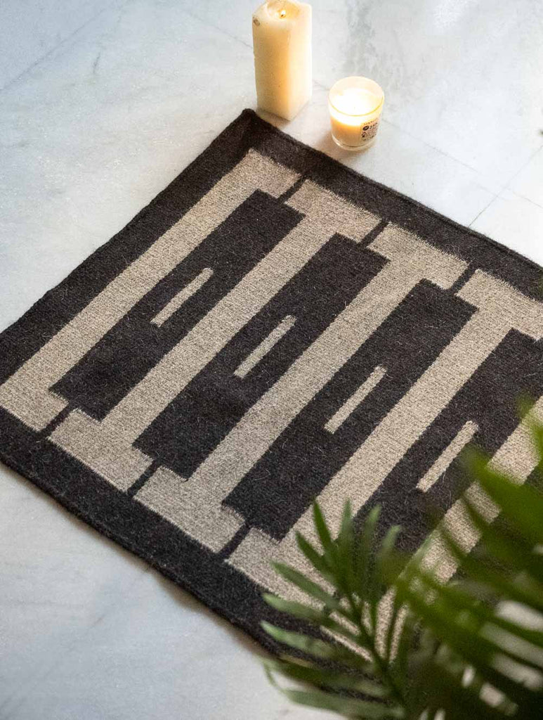 Handwoven Jawaja Small Rug - Black Geomterics (2ft x 2ft)