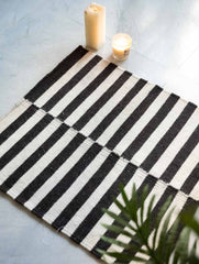 Handwoven Jawaja Small Rug - Zebra Tones (2ft x 2ft)