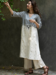 Handwoven Kashida Pattu Loose Kurta - Cream Aztec