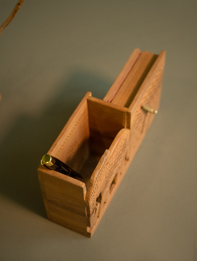 Jaali Craft Wooden Elephant Pen Stand with Clock 