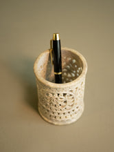 Load image into Gallery viewer, Jaali Craft Wooden Photo Frame - Gopura